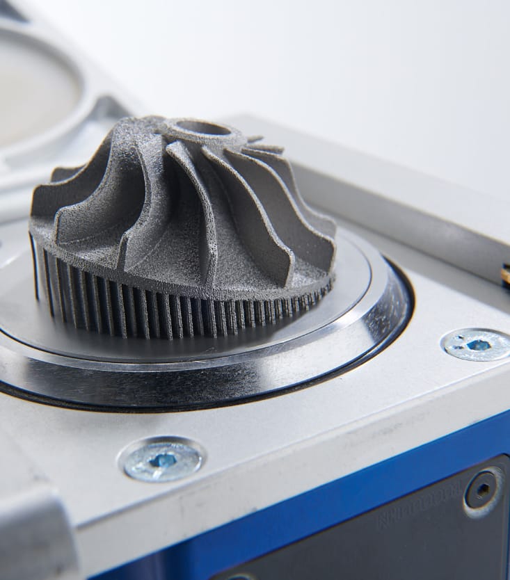 Aube de turbine en métal imprimée par fabrication additive Aube de turbine en métal imprimée par fabrication additive