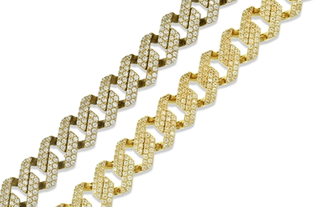 Bracelet en or avec pierres précieuses avant et après électropolissage avec l’EF-NOVA Avant et après le polissage d’un bracelet en or avec pierres précieuses grâce à l’EF-NOVA, mettant en valeur la finition parfaite obtenue avec l’électropolissage.